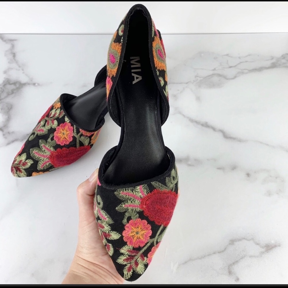 MIA Embroidered Flats Multi 10 LNUC